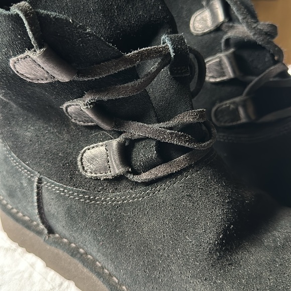 Ugg Boots Unlined Lace Up 8 / 8 1/2 Black pre owned - Picture 8 of 14